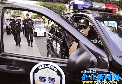 北京启动二级巡逻防控特警紧盯繁华地区(图)